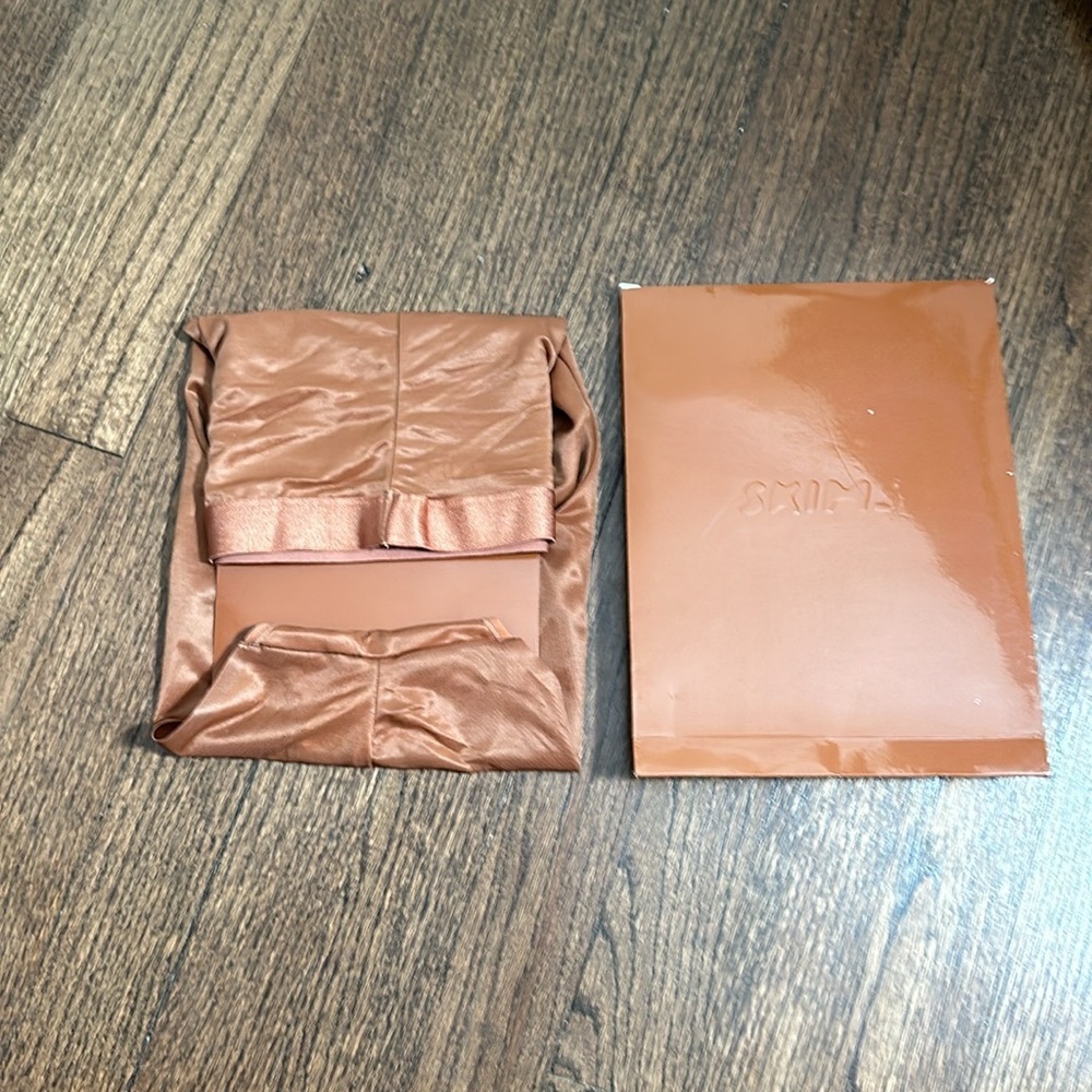 NIB SKIMS Bronze Shine Shapewear High Waist Brief Bottoms Only XS - Picture 12 of 14